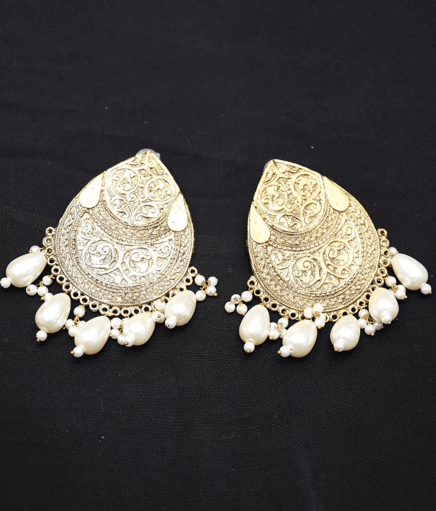 Gold Earrings Dropped Shape